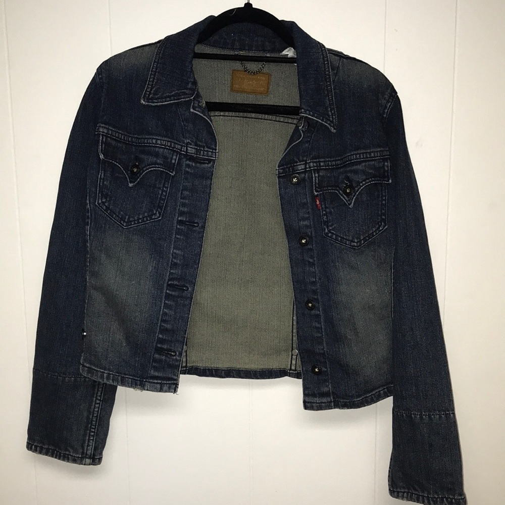 💎DESIGNER LEVI DISTRESSED LEVI’S DENIM JACKET